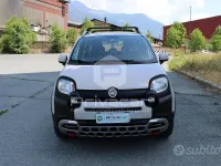 Usata Fiat Panda Cross Cross 90 CV (66 kW) 2017 Viola/lilla Utilitaria