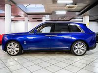 Nuova Rolls Royce Cullinan 571 CV (419 kW) 2025 Salamanca blue SUV
