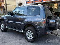 Usata Mitsubishi Pajero Instyle 170 CV (125 kW) 2008 Blu/azzurro SUV