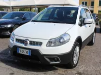 Usata Fiat Sedici Dynamic 120 CV (88 kW) 2014 Bianco SUV