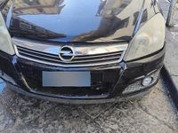 Usata Opel Astra Cosmo 125 CV (91 kW) 2007 Nero Berlina