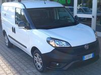 Usata Fiat Doblò Lounge 105 CV (77 kW) 2020 Bianco Monovolume