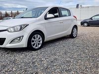 Usata Hyundai i20 Edition 75 CV (55 kW) 2012 Bianco Utilitaria