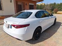 Usata Alfa Romeo Giulia 150 CV (110 kW) 2018 Bianco Berlina