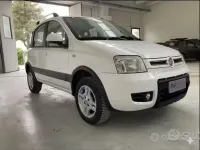 Usata Fiat Panda Climbing 60 CV (44 kW) 2010 Bianco Utilitaria