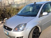 Usata Ford Fiesta Ghia 68 CV (50 kW) 2008 Berlina