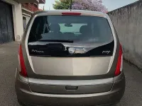 Usata Lancia Musa S 95 CV (69 kW) 2010 Giallo Monovolume