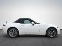 Usata Mazda MX5 Exclusive-Line 132 CV (97 kW) 2023 Bianco Cabrio