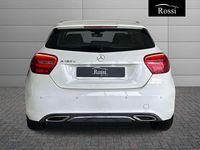 Usata Mercedes A180 109 CV (80 kW) 2016 Bianco Berlina