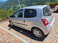 Usado Renault Twingo Dynamique 76 HP (55 kW) 2010 Cinzento Citadino
