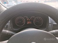 Usata Fiat Punto 77 CV (56 kW) 2009 Bianco Utilitaria