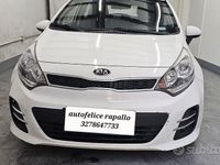 Usata Kia Rio Active 84 CV (61 kW) 2016 Bianco Utilitaria