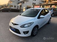 Usata Mazda 2 Independence 90 CV (66 kW) 2009 Bianco Utilitaria
