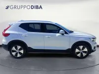 Usata Volvo XC40 Momentum 150 CV (110 kW) 2020 Bianco SUV