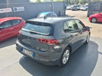 Usata VW Golf VIII Life 110 CV (80 kW) 2021 Grigio Berlina