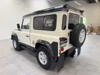 Usata Land Rover Defender 122 CV (89 kW) 2002 Bianco SUV