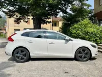Usata Volvo V40 Momentum 115 CV (84 kW) 2014 Bianco Berlina