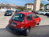 Usata Nissan Micra 54 CV (39 kW) 1999 Rosso Utilitaria