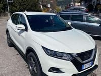 Usata Nissan Qashqai N-Connecta 116 CV (85 kW) 2017 Bianco SUV