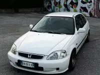 Usata Honda Civic 90 CV (66 kW) 1999 Bianco Berlina