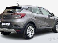 Usata Renault Captur Zen 145 CV (106 kW) 2022 Grigio SUV