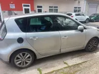 Usata Renault Scénic III 106 CV (77 kW) 2012 Argento Monovolume
