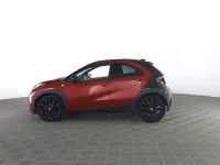 Usata Toyota Aygo X Lounge 72 CV (52 kW) 2025 Chili red/black (tetto in tela SUV