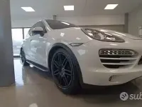Usata Porsche Cayenne 245 CV (180 kW) 2012 Bianco SUV