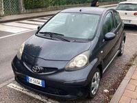 Usata Toyota Aygo Sol 68 CV (50 kW) 2008 Grigio Utilitaria