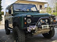 Usata Land Rover Defender 86 CV (63 kW) 1990 Verde SUV