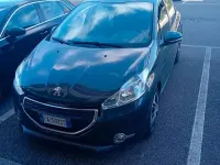 Usata Peugeot 208 95 CV (69 kW) 2015 Utilitaria