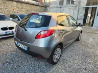 Usata Mazda 2 75 CV (55 kW) 2009 Grigio Utilitaria