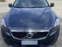 Usado Volvo V40 120 CV (88 kW) 2017 Gris Berlina