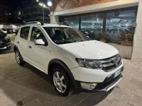 Usata Dacia Sandero Stepway 90 CV (66 kW) 2014 Bianco Utilitaria