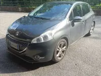 Usata Peugeot 208 Allure 82 CV (60 kW) 2013 Utilitaria