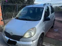 Usata Toyota Yaris Verso Sol 86 CV (63 kW) 2000 Argento Monovolume