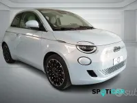 Usata Fiat 500e La Prima 42 kW (58 CV) 2021 Celestial blue Berlina