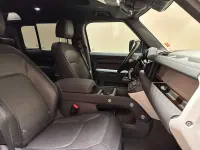 Usata Land Rover Defender SE Dynamic 200 CV (147 kW) 2023 Nero SUV