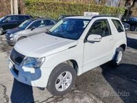 Usata Suzuki Grand Vitara 106 CV (77 kW) 2011 Bianco SUV