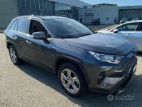 Usata Toyota RAV4 Hybrid 218 CV (160 kW) 2021 Grigio SUV