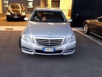 Usata Mercedes E220 Avantgarde 170 CV (125 kW) 2011 Grigio Station wagon