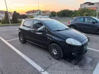 Usata Fiat Grande Punto 77 CV (56 kW) 2009 Nero Utilitaria