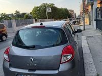 Usata Renault Clio II 48 CV (35 kW) 2010 Grigio Utilitaria
