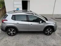 Usata Peugeot 2008 120 CV (88 kW) 2018 Grigio SUV
