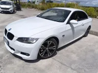 Usata BMW 330 Cabriolet Efficient Dynamics 231 CV (169 kW) 2008 Bianco Cabrio