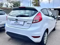 Usata Ford Fiesta 60 CV (44 kW) 2016 Bianco Utilitaria