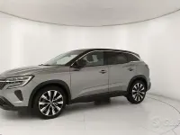 Usata Renault Austral Techno 199 CV (146 kW) 2023 Grigio SUV
