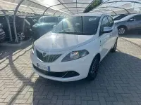 Usata Lancia Ypsilon 69 CV (50 kW) 2022 Bianco Utilitaria