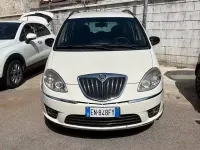 Usata Lancia Musa Gold 95 CV (69 kW) 2012 Beige Monovolume