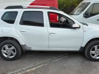 Usata Dacia Duster Lauréate 105 CV (77 kW) 2012 Bianco SUV